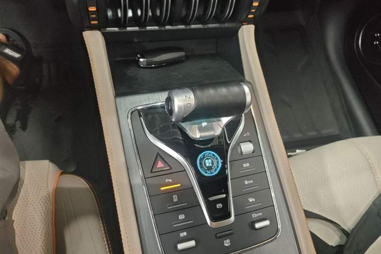 Used BYD Yuan PLUS 2023 Champion Edition 430KM Superior Model Gear Lever