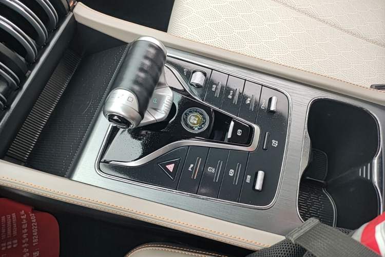 Used BYD Yuan PLUS 2023 Champion Edition 430KM Superior Model Gear Lever