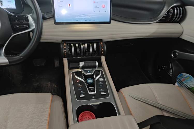 Used BYD Yuan PLUS 2023 Champion Edition 510KM Superior Model Gear Lever