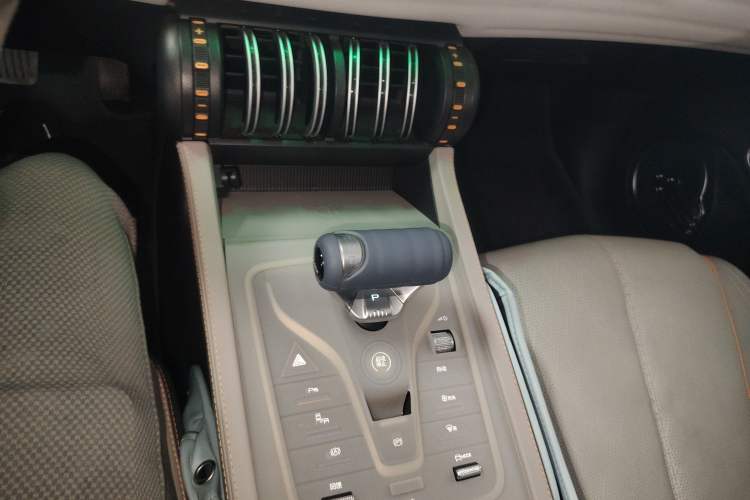 Used BYD Yuan PLUS 2023 Champion Edition 510KM Excellence Model Gear Lever