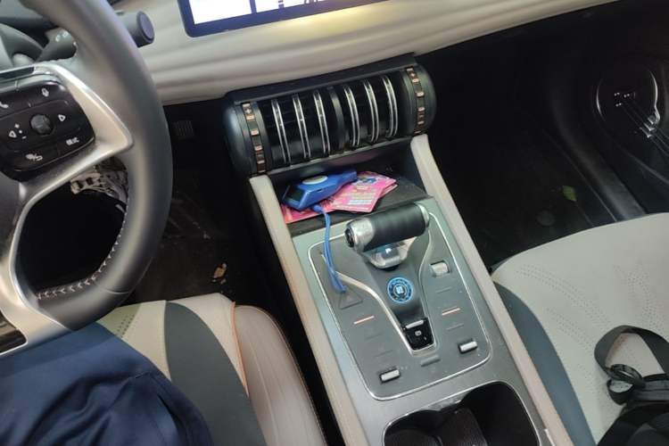Used BYD Yuan PLUS 2023 Champion Edition 510KM Leading Model Gear Lever