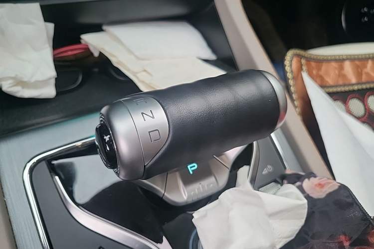 Used BYD Yuan PLUS 2023 Champion Edition 510KM Superior Model Gear Lever
