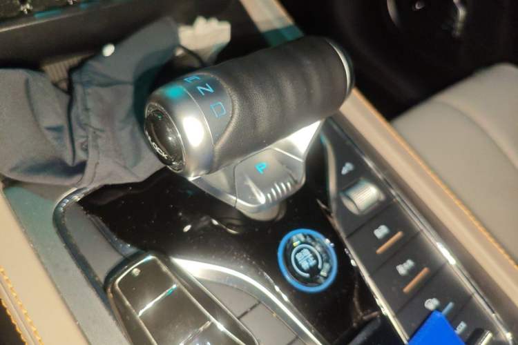 Used BYD Yuan PLUS 2023 Champion Edition 430KM Leading Model Gear Lever