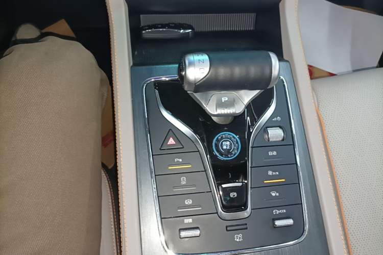 Used BYD Yuan PLUS 2023 Champion Edition 430KM Superior Model Gear Lever