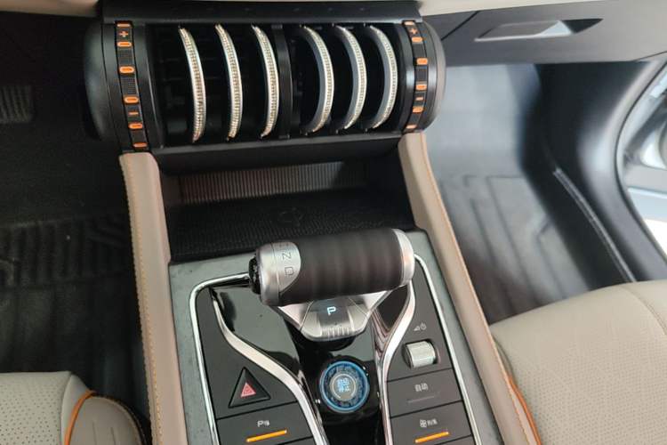 Used BYD Yuan PLUS 2023 Champion Edition 430KM Superior Model Gear Lever