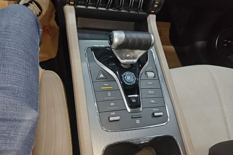 Used BYD Yuan PLUS 2023 Champion Edition 430KM Leading Model Gear Lever