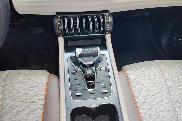 Used BYD Yuan PLUS 2023 Champion Edition 510KM Leading Model Gear Lever