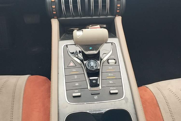 Used BYD Yuan PLUS 2023 Champion Edition 430KM Superior Model Gear Lever