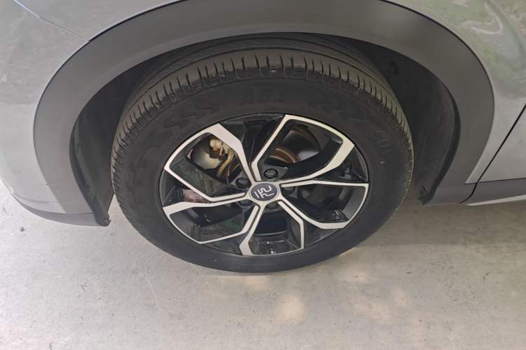 Used BYD Yuan PLUS 2023 Champion Edition 430KM Superior Model Left Front Wheel Hub