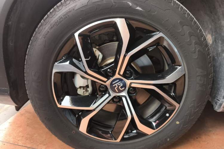 Used BYD Yuan PLUS 2023 Champion Edition 430KM Superior Model Left Front Wheel Hub