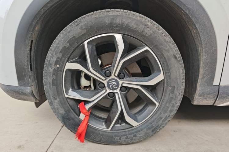 Used BYD Yuan PLUS 2023 Champion Edition 430KM Superior Model Left Front Wheel Hub