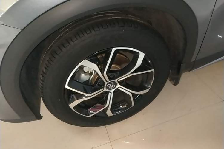 Used BYD Yuan PLUS 2023 Champion Edition 430KM Leading Model Left Front Wheel Hub