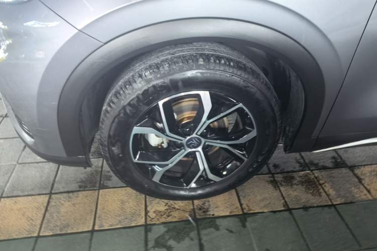 Used BYD Yuan PLUS 2023 Champion Edition 430KM Superior Model Left Front Wheel Hub
