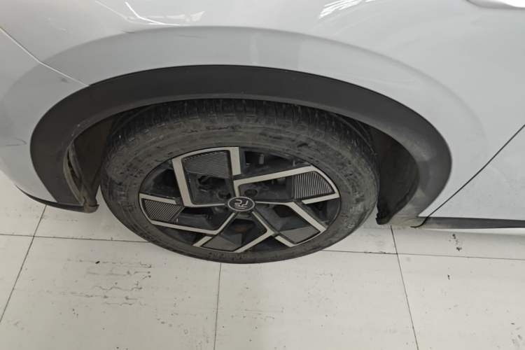 Used BYD Yuan PLUS 2023 Champion Edition 510KM Superior Model Left Front Wheel Hub