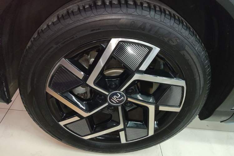 Used BYD Yuan PLUS 2023 Champion Edition 510KM Superior Model Left Front Wheel Hub