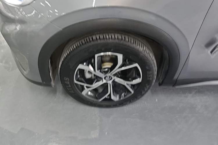 Used BYD Yuan PLUS 2023 Champion Edition 430KM Leading Model Left Front Wheel Hub