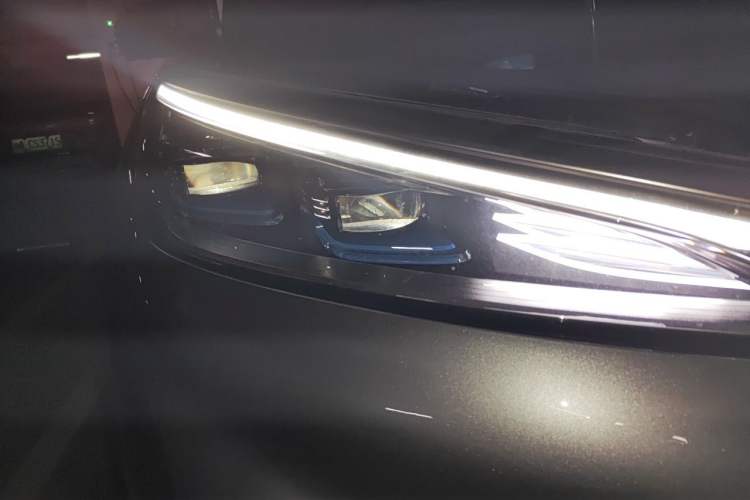 Used BYD Yuan PLUS 2023 Champion Edition 430KM Superior Model Right Front Headlight