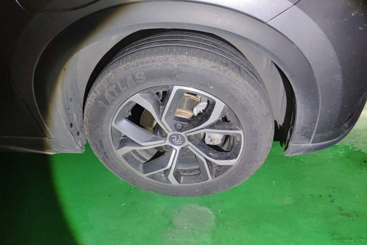 Used BYD Yuan PLUS 2023 Champion Edition 510KM Leading Model Right Front Wheel Hub