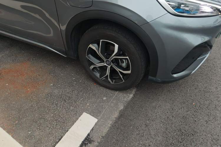 Used BYD Yuan PLUS 2023 Champion Edition 510KM Leading Model Right Front Wheel Hub