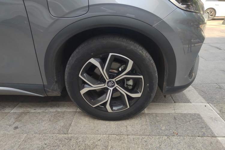 Used BYD Yuan PLUS 2023 Champion Edition 430KM Leading Model Right Front Wheel Hub