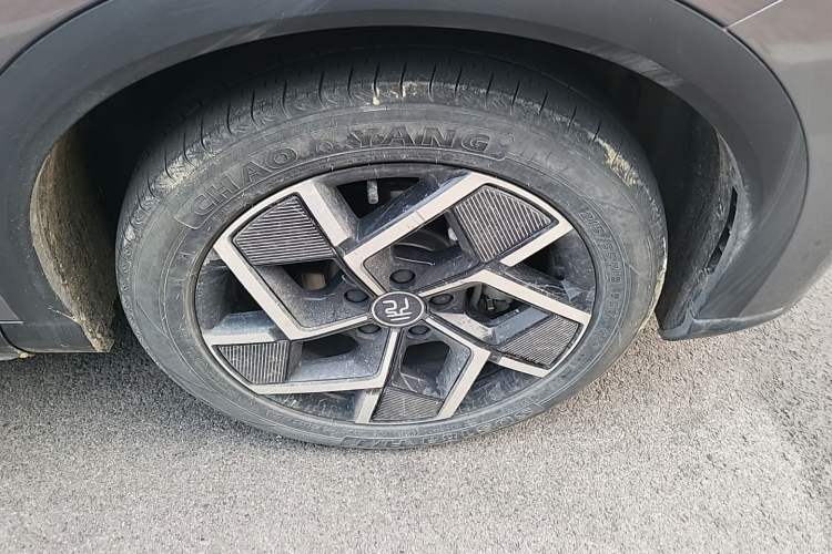 Used BYD Yuan PLUS 2023 Champion Edition 510KM Superior Model Right Front Wheel Hub
