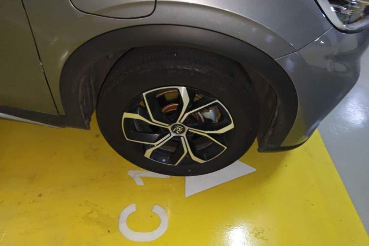 Used BYD Yuan PLUS 2023 Champion Edition 510KM Leading Model Right Front Wheel Hub