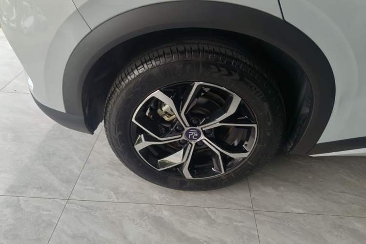 Used BYD Yuan PLUS 2023 Champion Edition 430KM Superior Model Right Rear Wheel Hub