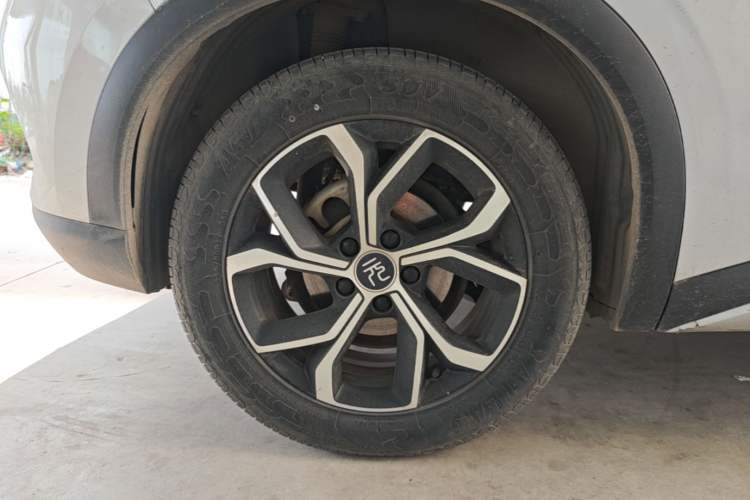Used BYD Yuan PLUS 2023 Champion Edition 430KM Superior Model Right Rear Wheel Hub