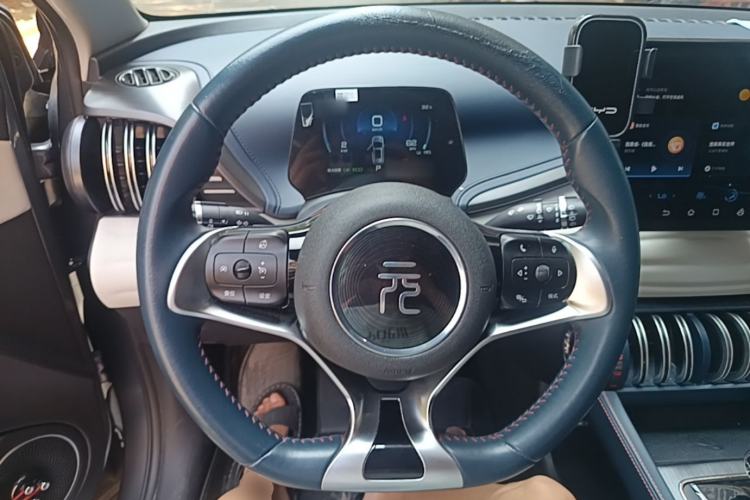 Used BYD Yuan PLUS 2023 Champion Edition 510KM Leading Model Steering Wheel