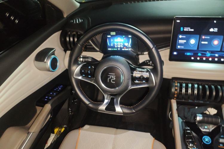 Used BYD Yuan PLUS 2023 Champion Edition 430KM Leading Model Steering Wheel