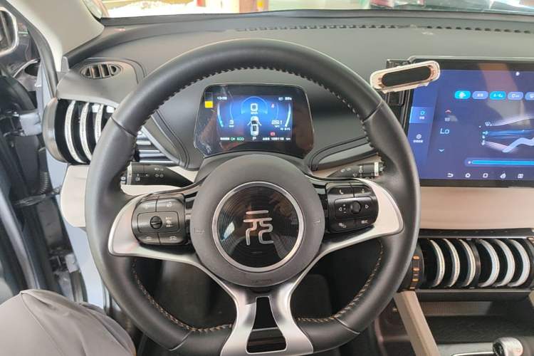 Used BYD Yuan PLUS 2023 Champion Edition 430KM Superior Model Steering Wheel