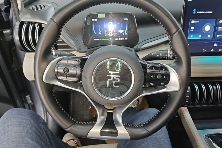 Used BYD Yuan PLUS 2023 Champion Edition 430KM Leading Model Steering Wheel
