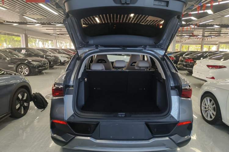 Used BYD Yuan PLUS 2023 Champion Edition 430KM Leading Model Trunk