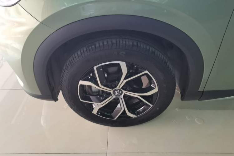 Used BYD Yuan PLUS 2023 Champion Edition 510KM Leading Model Left Front Wheel Hub