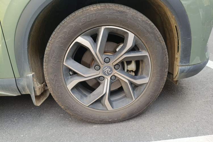 Used BYD Yuan PLUS 2023 Champion Edition 510KM Leading Model Right Front Wheel Hub