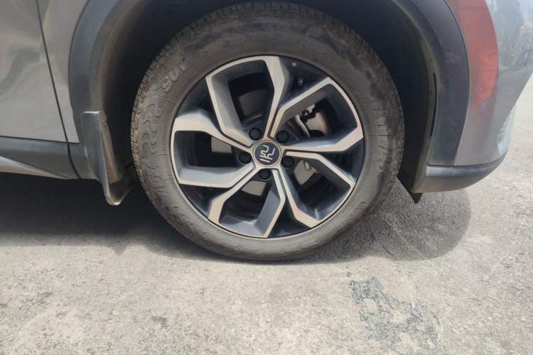 Used BYD Yuan PLUS 2023 Champion Edition 430KM Superior Model Right Front Wheel Hub