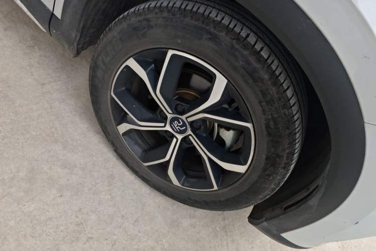 Used BYD Yuan PLUS 2023 Champion Edition 430KM Superior Model Right Front Wheel Hub