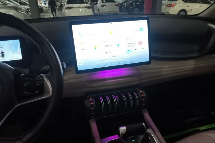 Used BYD Yuan PLUS 2023 Champion Edition 510KM Superior Model Audio And AC Panel