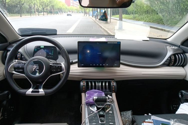 Used BYD Yuan PLUS 2023 Champion Edition 430KM Superior Model Center Console