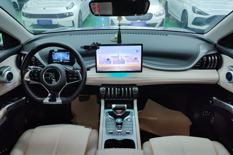 Used BYD Yuan PLUS 2023 Champion Edition 510KM Superior Model Center Console
