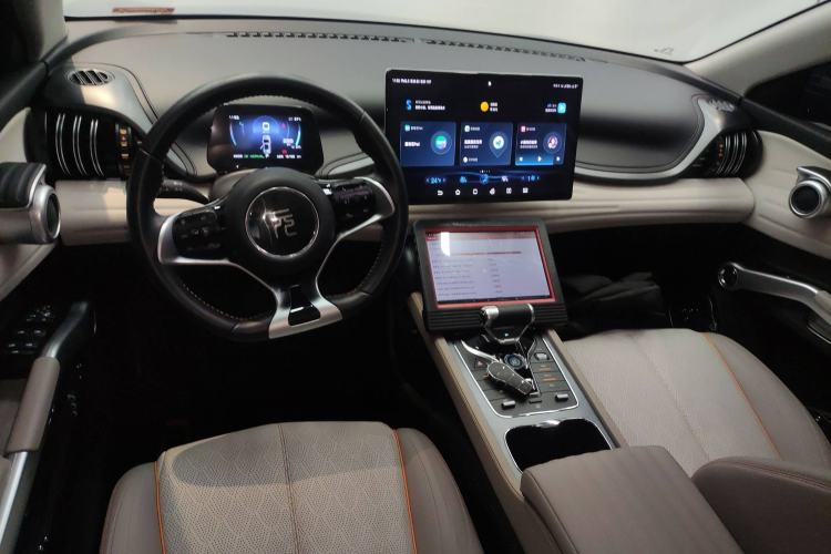 Used BYD Yuan PLUS 2023 Champion Edition 510KM Excellence Model Center Console