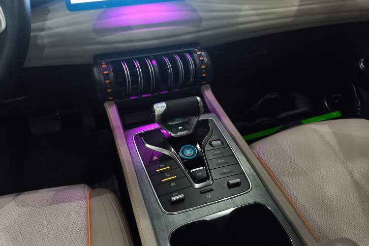 Used BYD Yuan PLUS 2023 Champion Edition 510KM Superior Model Gear Lever
