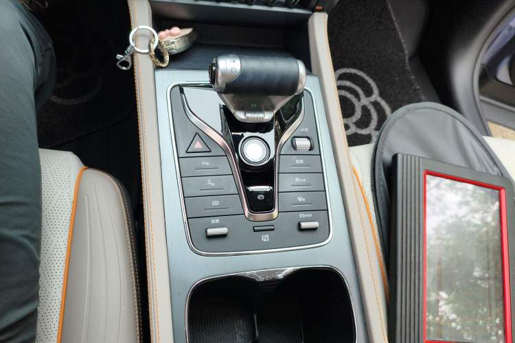 Used BYD Yuan PLUS 2023 Champion Edition 510KM Superior Model Gear Lever