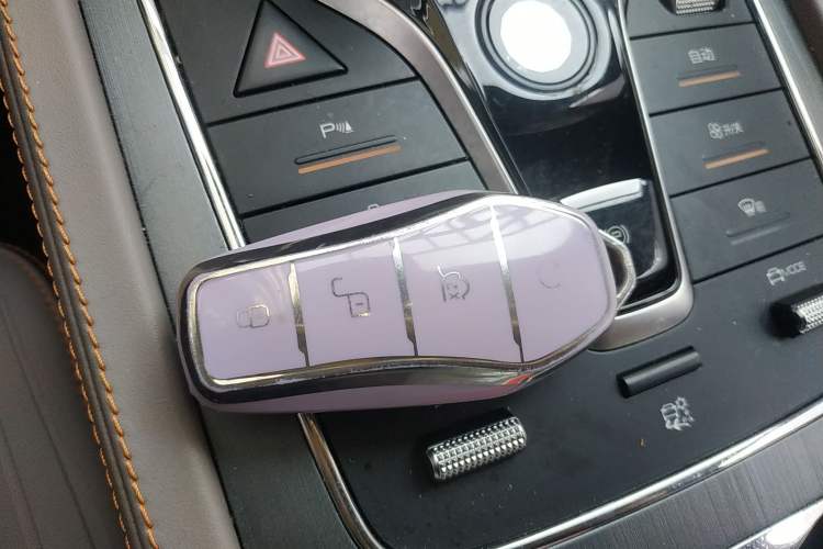 Used BYD Yuan PLUS 2023 Champion Edition 510KM Superior Model Interior 1