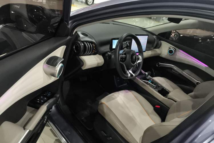 Used BYD Yuan PLUS 2023 Champion Edition 510KM Superior Model Interior 3