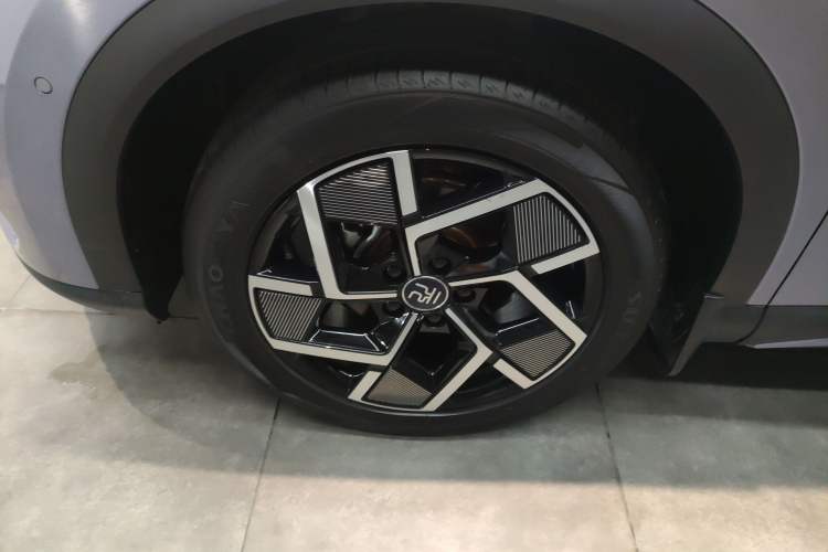 Used BYD Yuan PLUS 2023 Champion Edition 510KM Excellence Model Left Front Wheel Hub