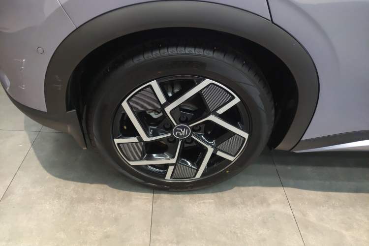 Used BYD Yuan PLUS 2023 Champion Edition 510KM Excellence Model Right Rear Wheel Hub
