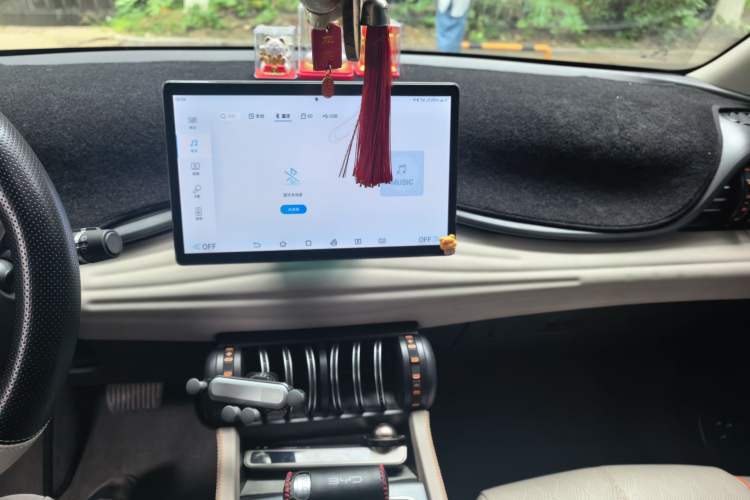 Used BYD Yuan PLUS 2023 Champion Edition 430KM Leading Model Audio And AC Panel