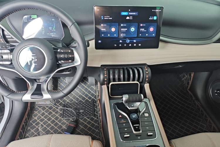Used BYD Yuan PLUS 2023 Champion Edition 430KM Superior Model Audio And AC Panel