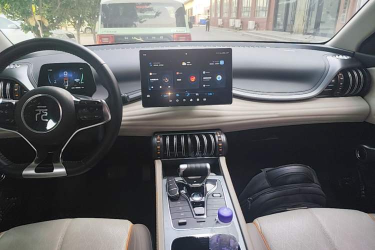 Used BYD Yuan PLUS 2023 Champion Edition 510KM Leading Model Audio And AC Panel